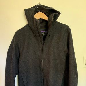 Patagonia recycled wool hooded jacket